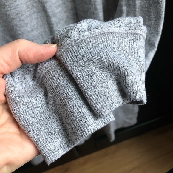 GAP maternity nursing sweatshirt , M - Picture 5 of 10